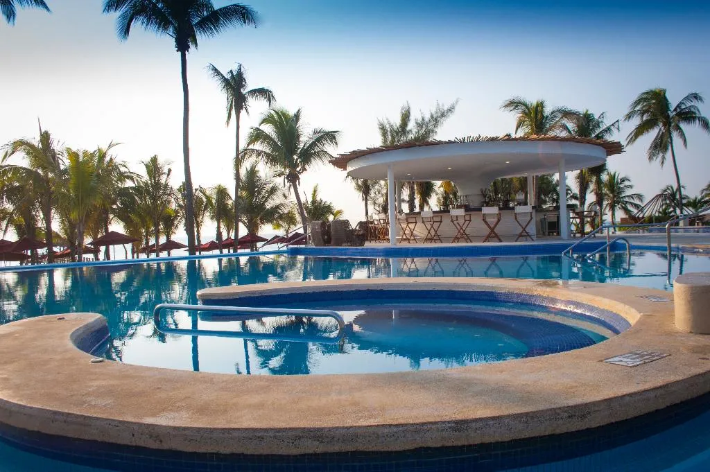 Pool, Residences at The Fives, Playa Del Carmen