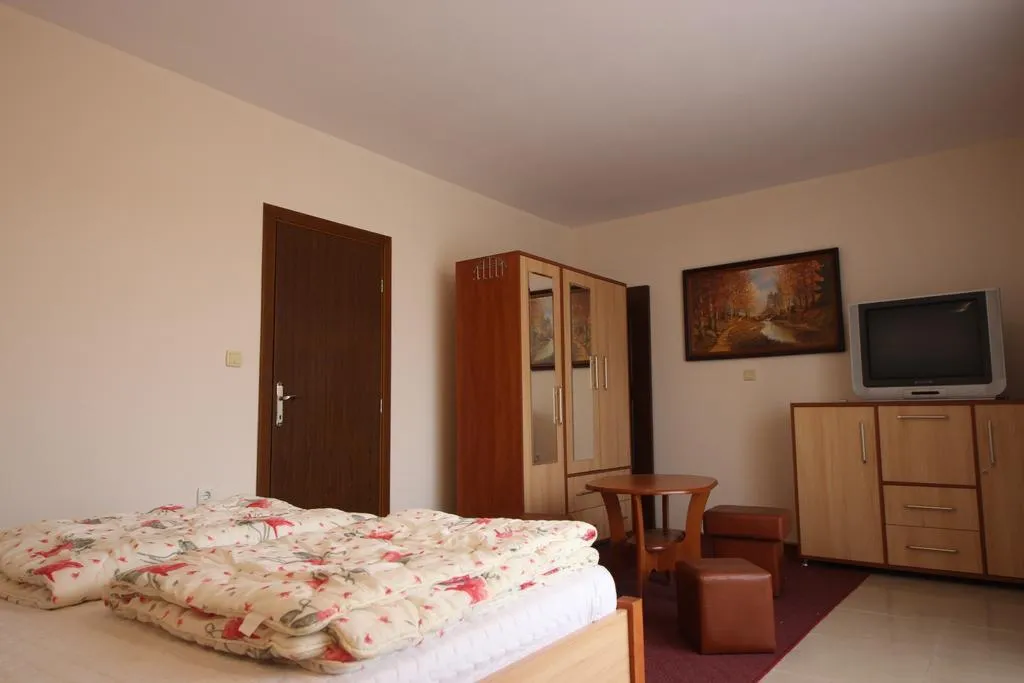 APARTMENT CAPACITY 4 Room, Menada Eden Apartments, Bourgas