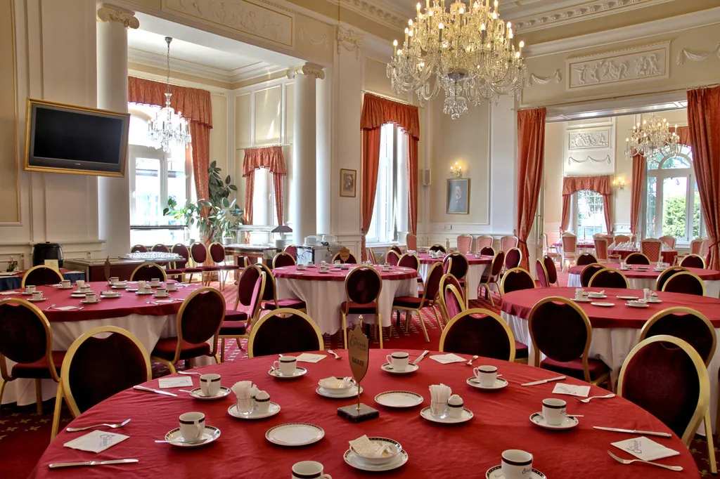 Restaurant, Hotel Esplanade Spa & Golf Resort, Prague