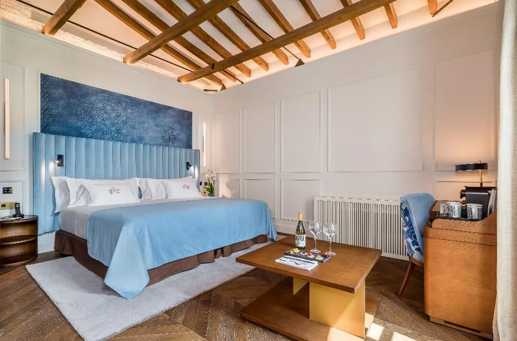 Room, Palacio Gran Via, A Royal Hideaway Hotel, Andalucia
