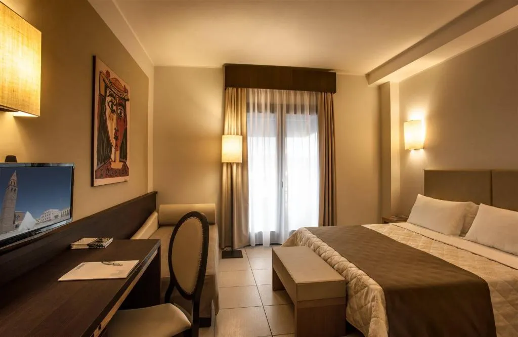 DOUBLE DELUXE WITH BALCONY Room, Lu Hotel Carbonia, Cagliari