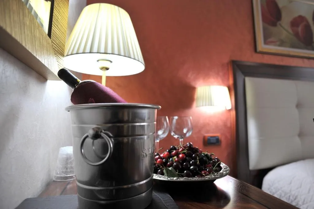 Room, Hotel Flora, Catania