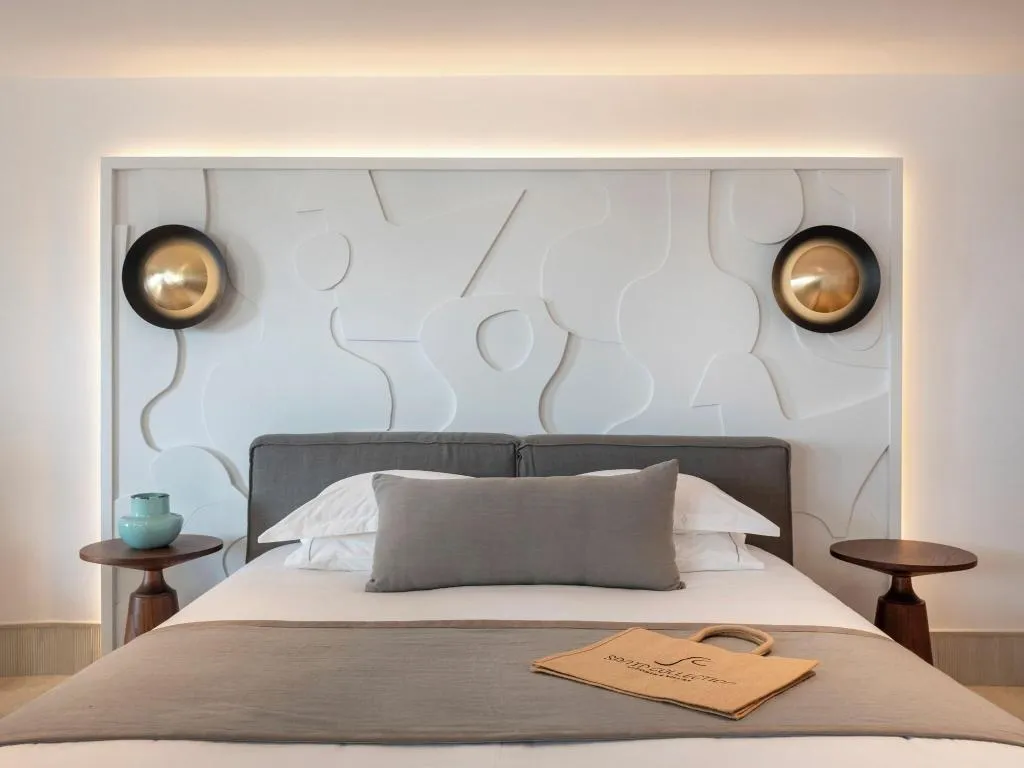 SUITE WITH JACUZZI Room, Santo Pure Oia Suites and Villas, Santorini