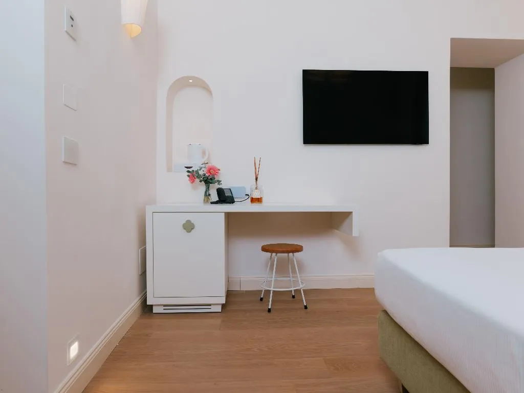 Room ONE BED Room, Unconventional Sorrento Coast, Naples