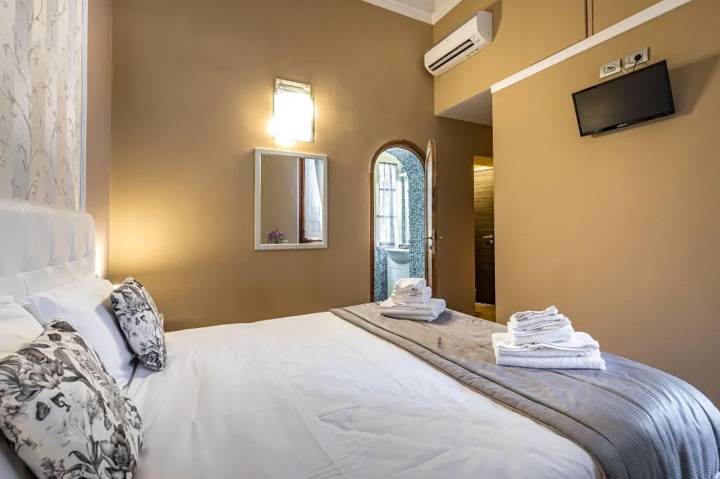 Room, B&B My Way, Florence