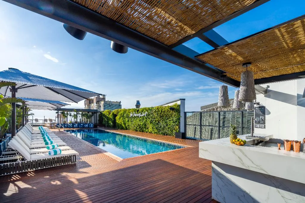 Pool, Sofitel Barcelona Skipper, Barcelona