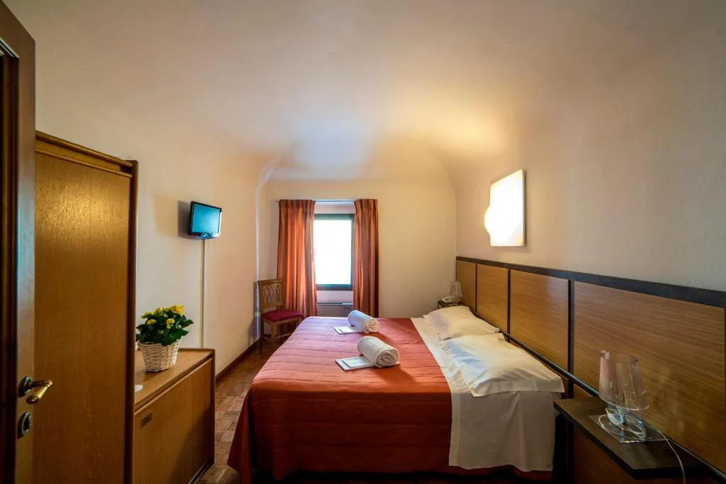 DOUBLE STANDARD Room, La Vecchia Cartiera, Florence