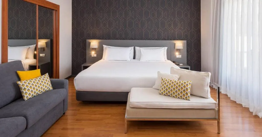 DOUBLE WITH DOUBLE BED Room, Hotel Madrid Plaza de España Affiliated by Meliá, Madrid