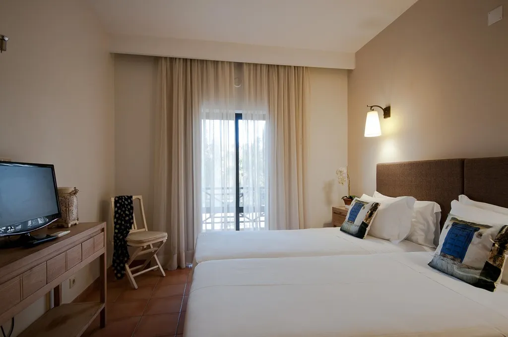 SINGLE CLASSIC Room, Parque Das Laranjeiras, Algarve