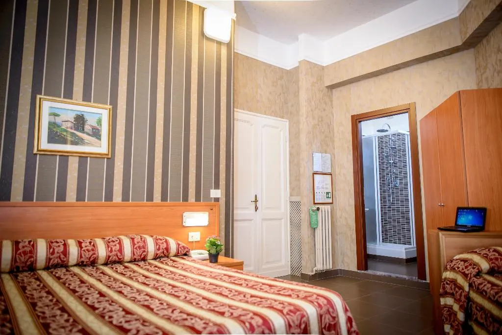 TRIPLE STANDARD Room, Emmaus, Rome