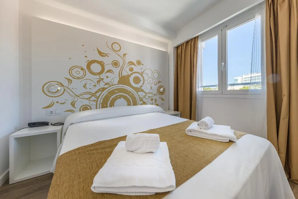 DOUBLE STANDARD Room, Welikehotel Triton Beach, Majorca