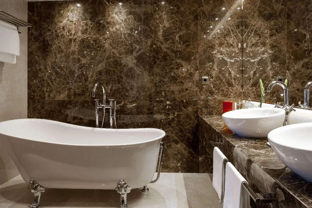 SUITE CLUB Room, Wellington Hotel & Spa Madrid, Madrid