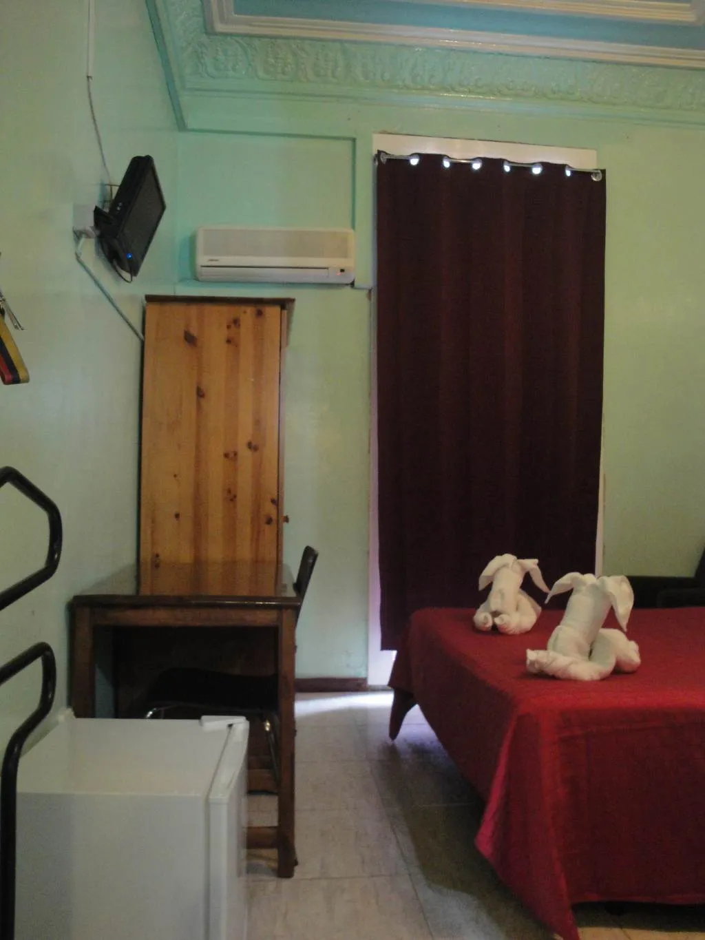 General view, Hostal Eden, Barcelona