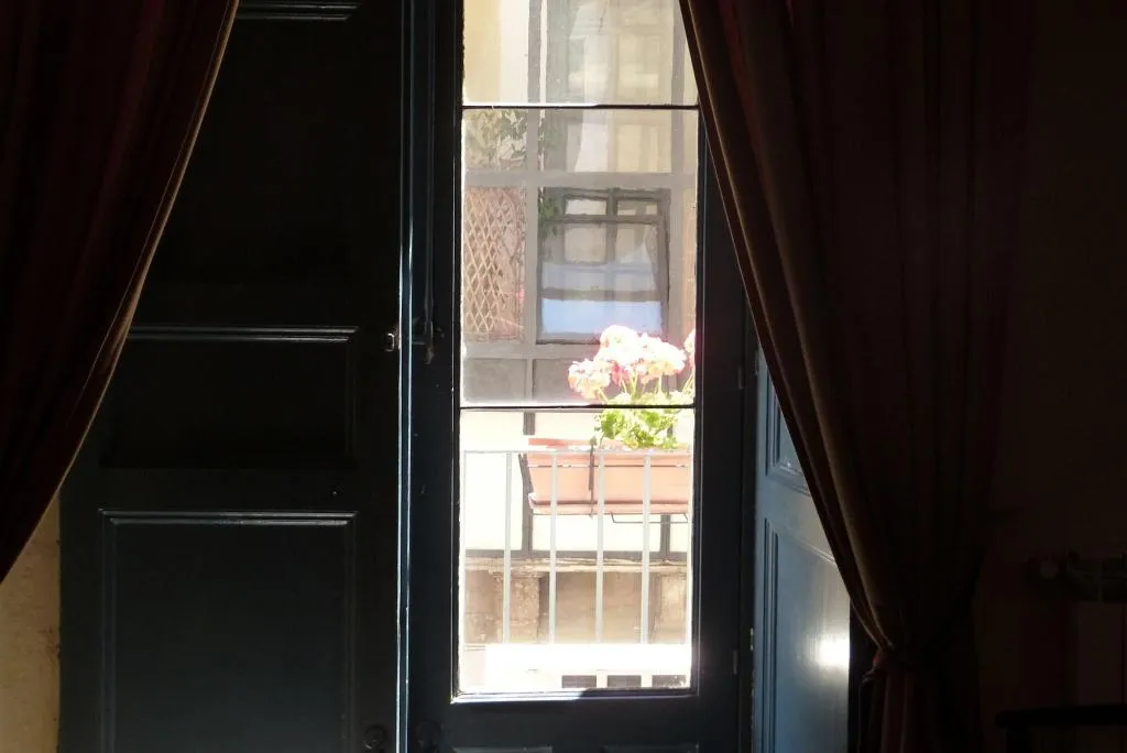 Room, Hoteletnea 316, Catania