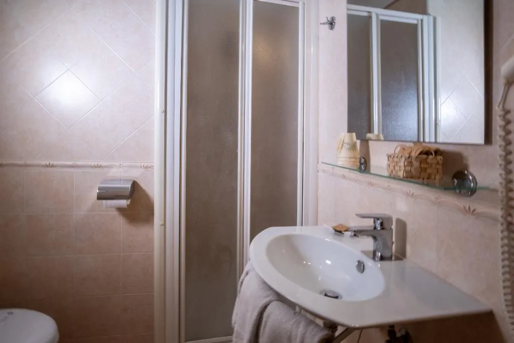 TRIPLE STANDARD Room, Hotel Savoia, Naples