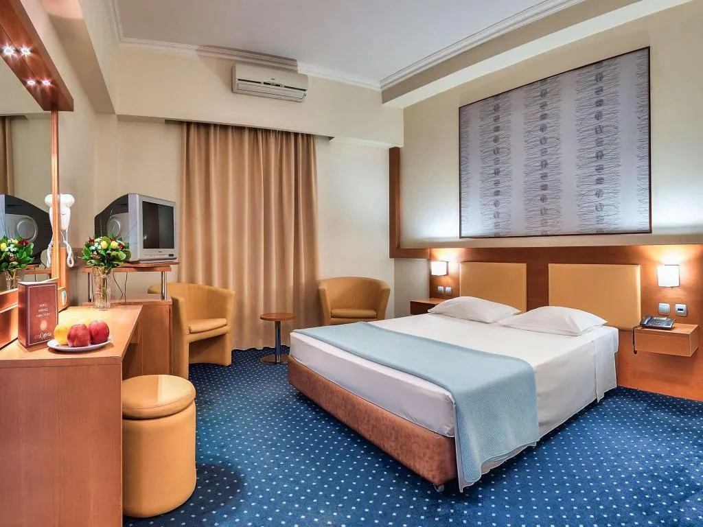 Room, Athens Cypria, Athens