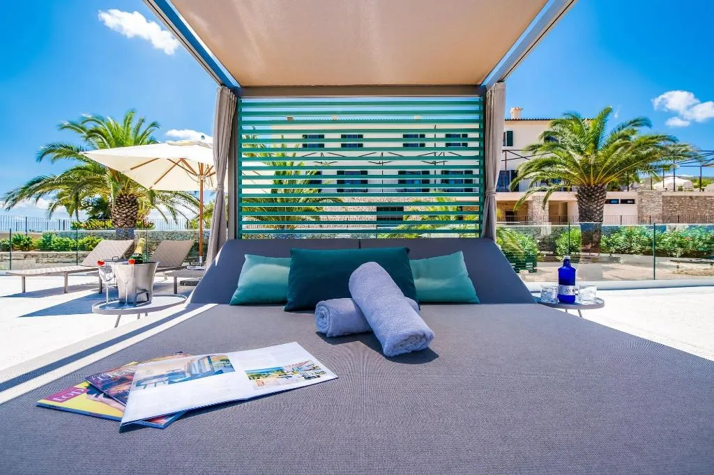 Terrace, Carrossa Hotel Spa Villas, Majorca