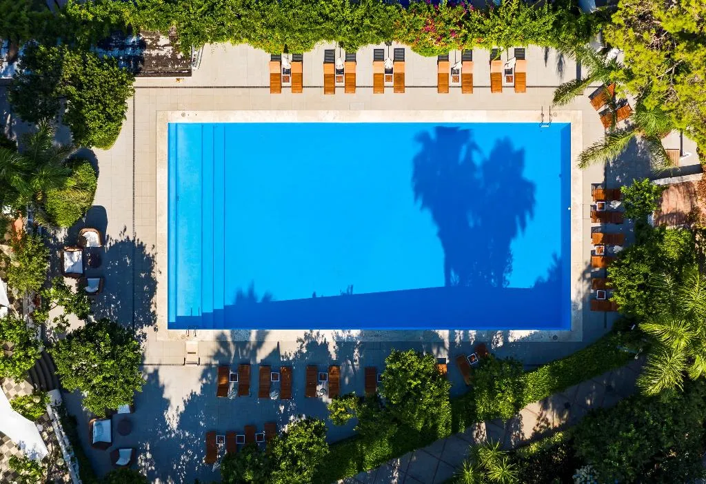 Sports and Entertainment, Grand Hotel Cocumella, Naples