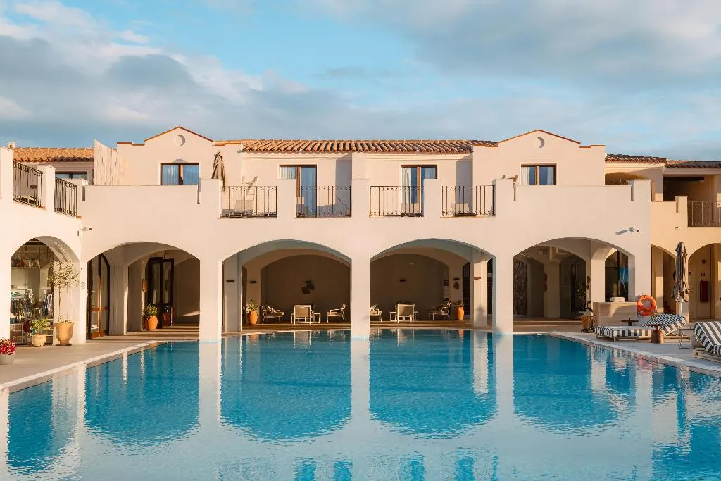 Pool, Mangia's Santa Teresa Sardinia, Curio Collection, Olbia