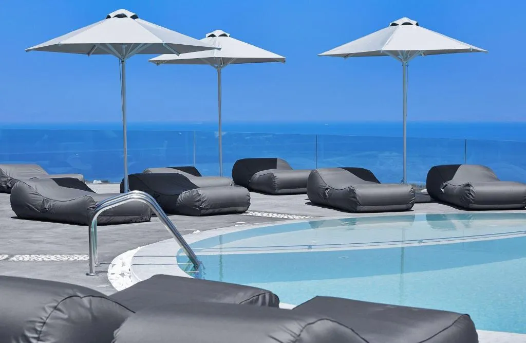 Pool, Aperanto Suites, Santorini