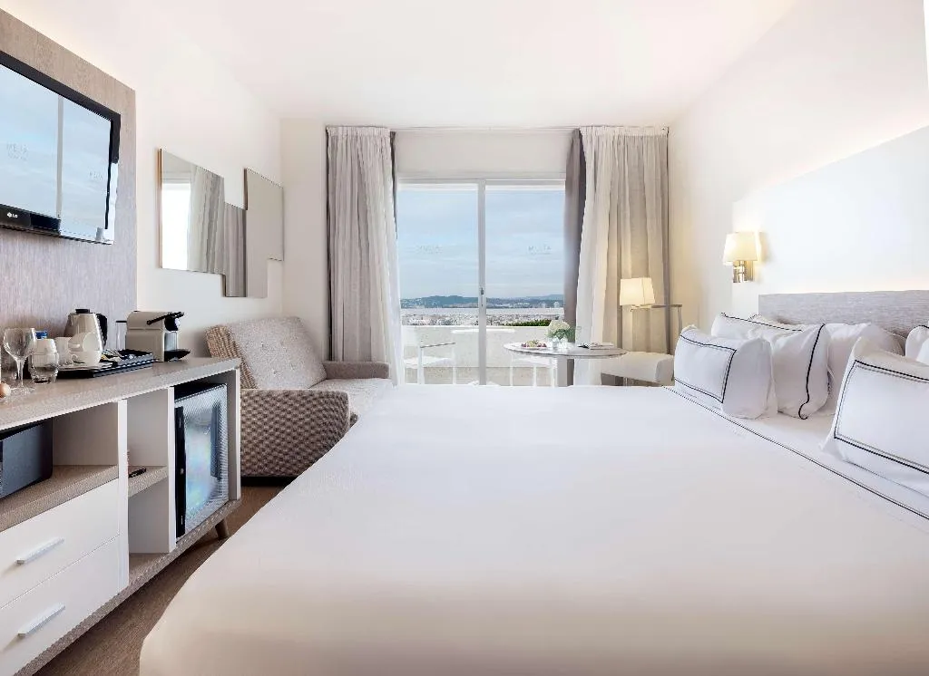 DOUBLE PREMIUM SEA VIEW Room, Melia Sitges, Costa Brava