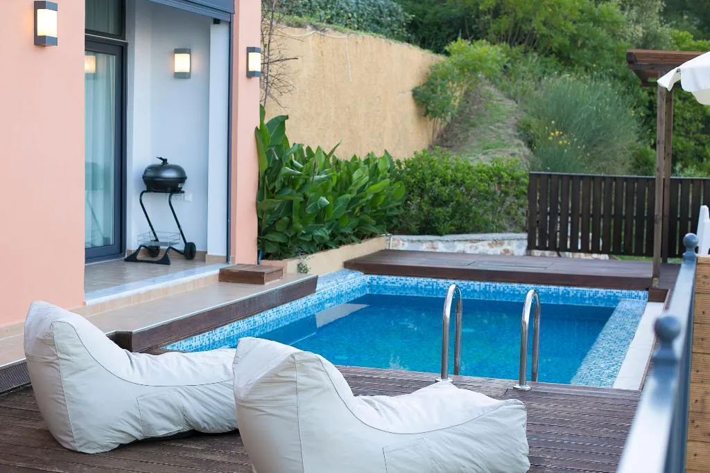 VILLA THREE BEDROOMS WITH PRIVATE POOL Room, Skiathos Gea Villas, Skiathos