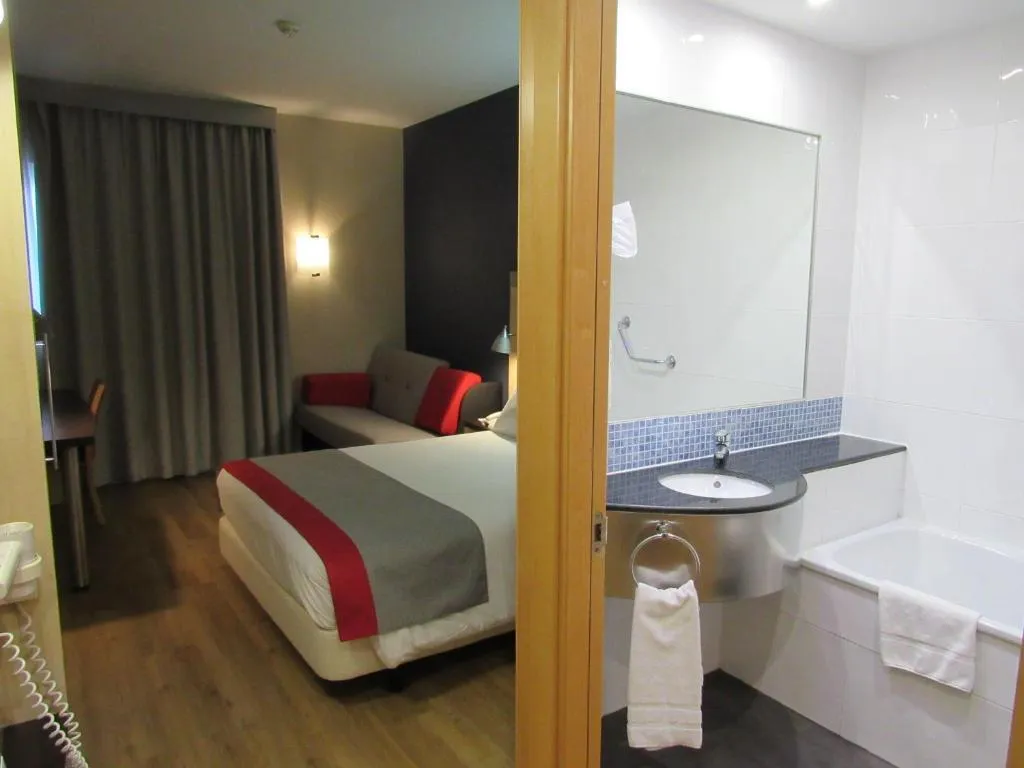 Room, Holiday Inn Express Madrid Alcobendas, Madrid
