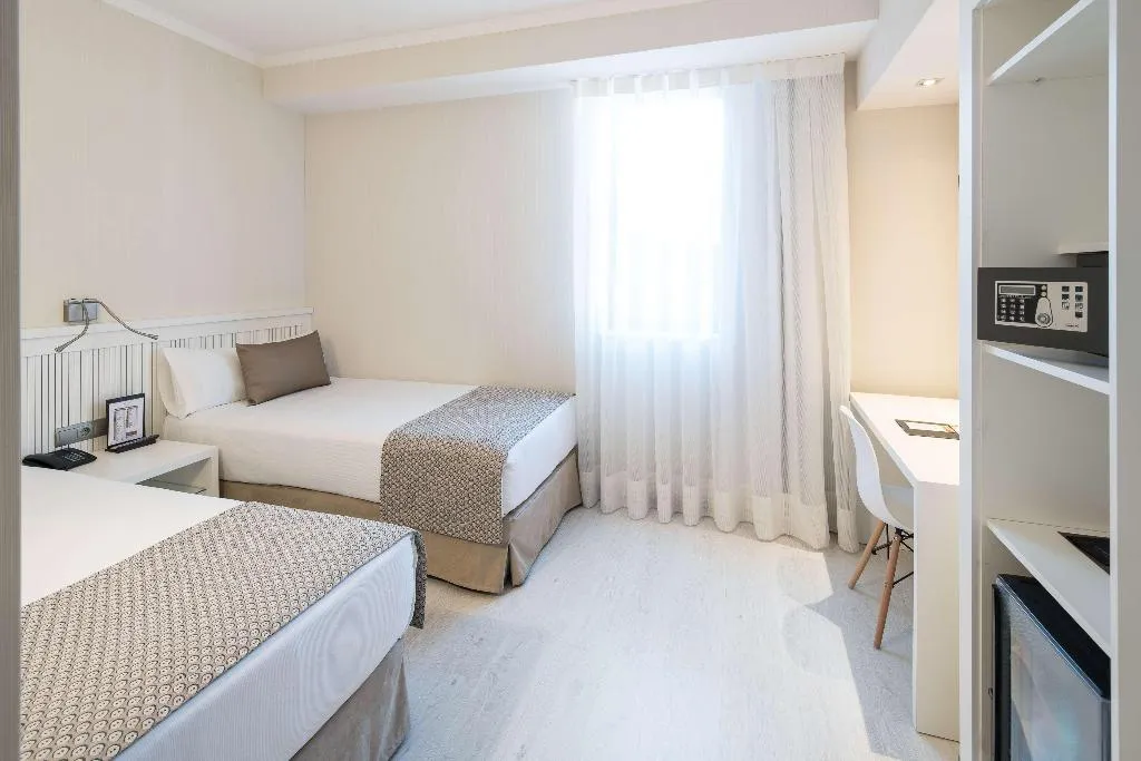 Room, Catalonia Roma, Barcelona