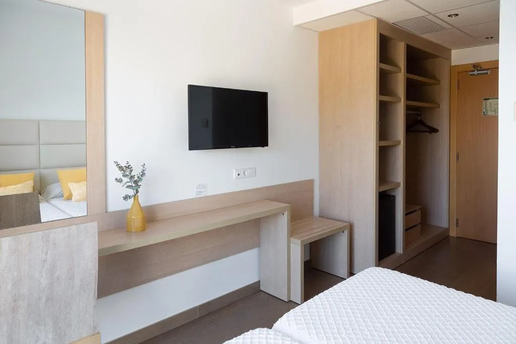 Room, Hostal La Cigüeña, Ibiza