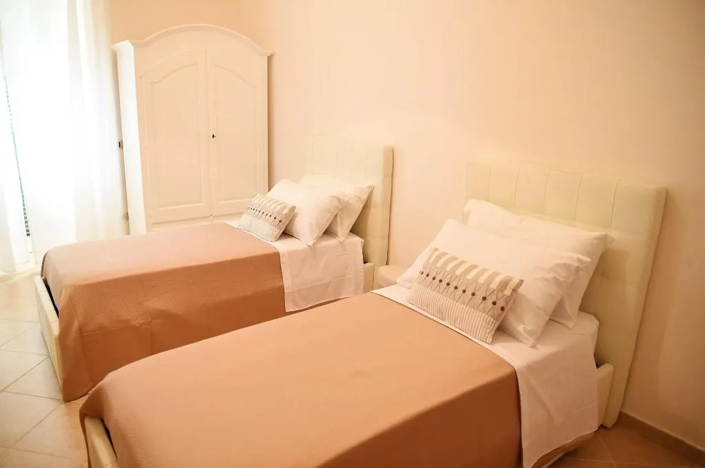 Room, B&B Bonne Suites, Naples