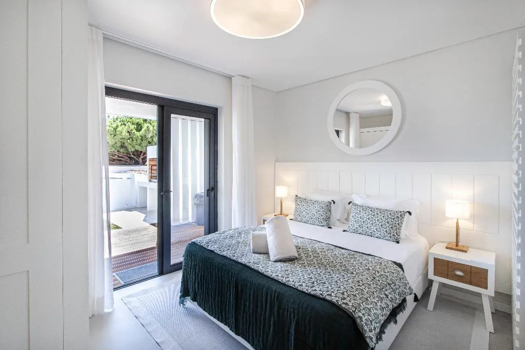 VILLA TWO BEDROOMS Room, Shantivillas, Algarve