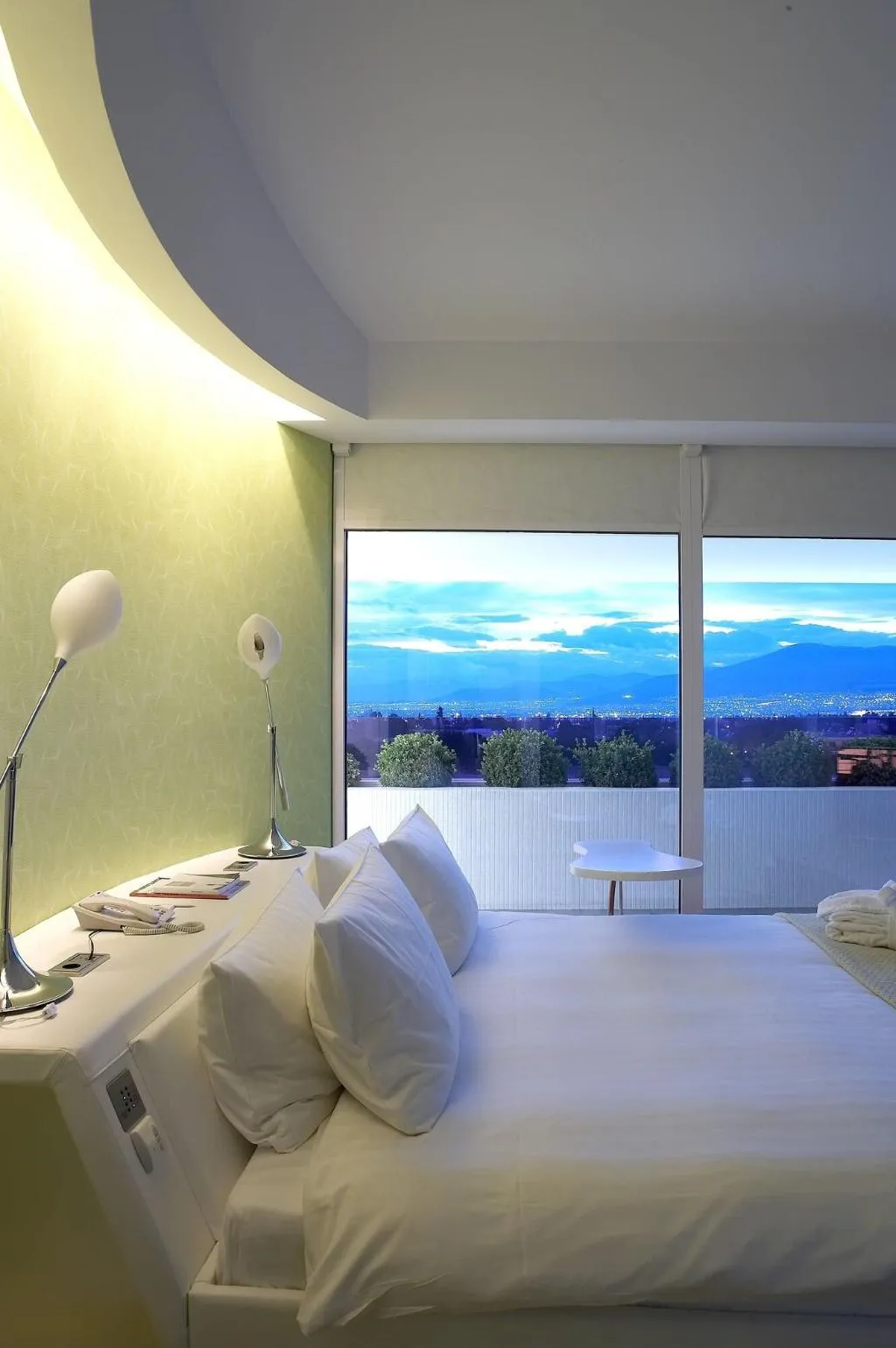 Room, Semiramis, Athens