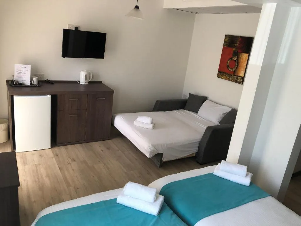 Room, Sunseeker Holiday Complex, Malta