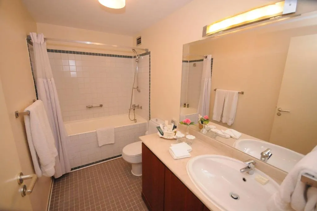 Room, Cairo World Trade Center Hotel & Residences, Cairo