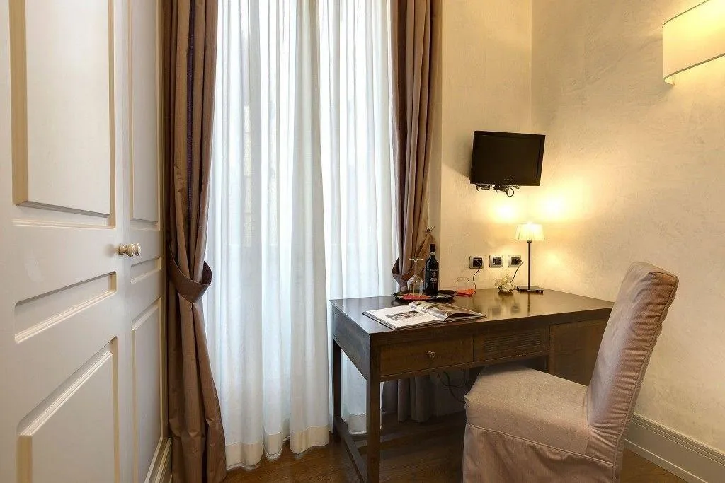 Room, Il Salotto Di Firenze, Florence