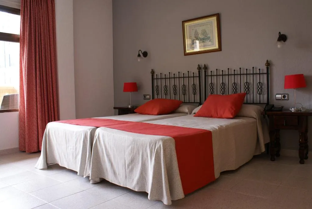 Room, Isla del Sol, Majorca