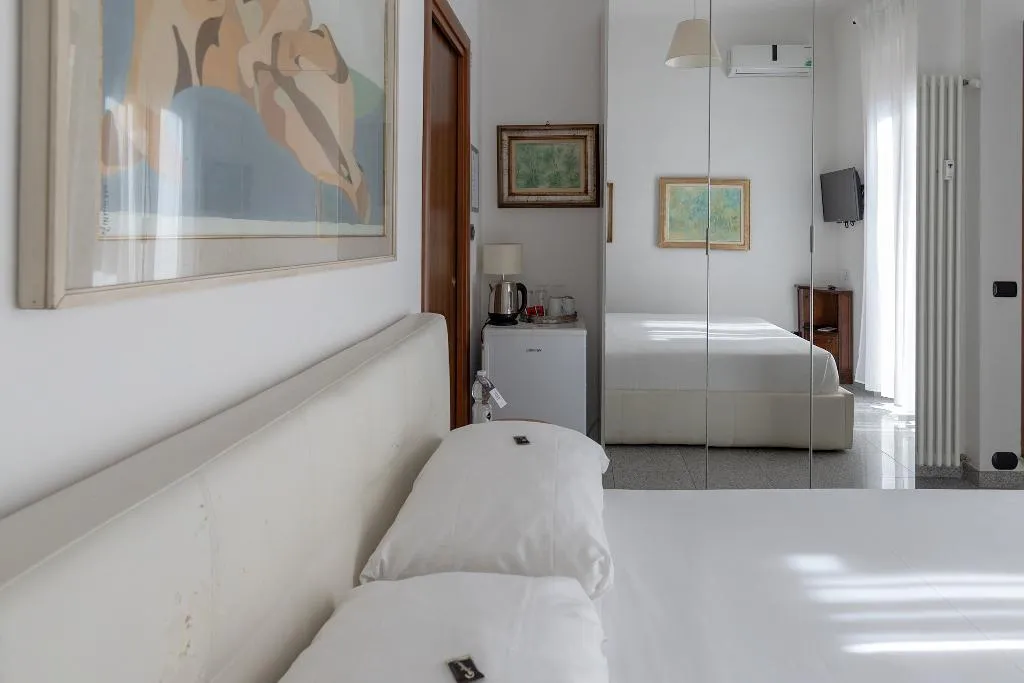 QUADRUPLE STANDARD Room, Aiello Suites Milan, Milan