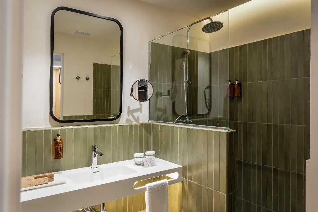Double or Twin WITH TERRACE Room, Delfin, Costa Brava
