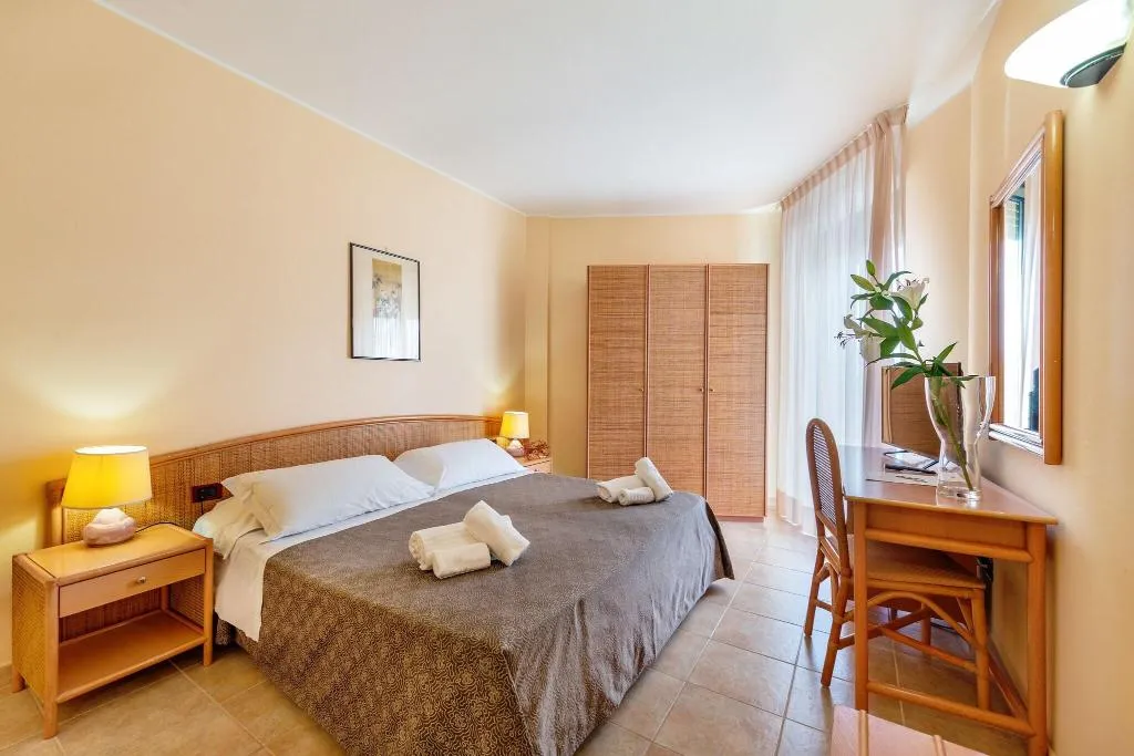 Double or Twin TWO BEDS Room, Rina Hotel, Alghero