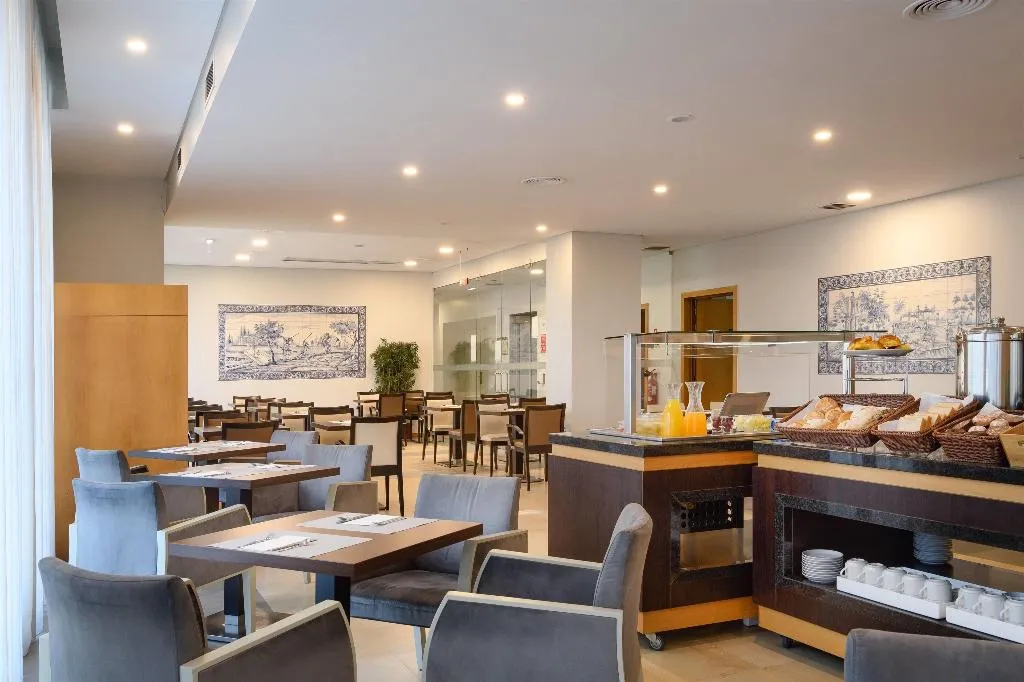 Restaurant, TRYP Porto Centro Hotel, Porto