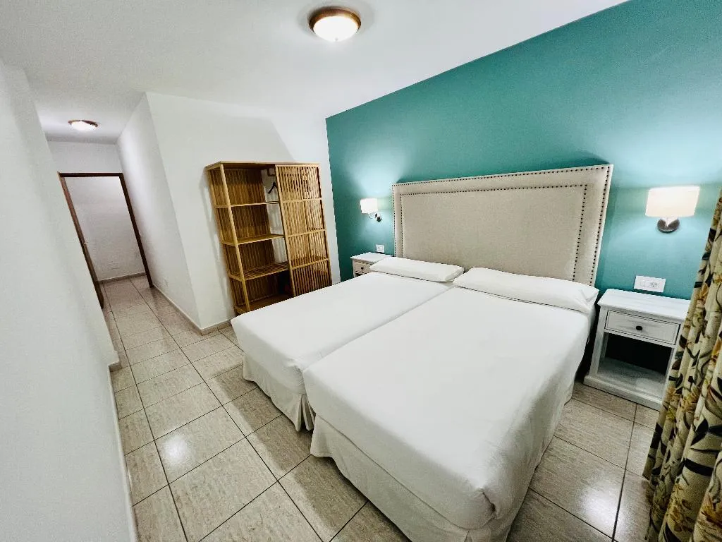 APARTMENT CAPACITY 4 TWO BEDROOMS Room, Apartamentos Frontera, Tenerife