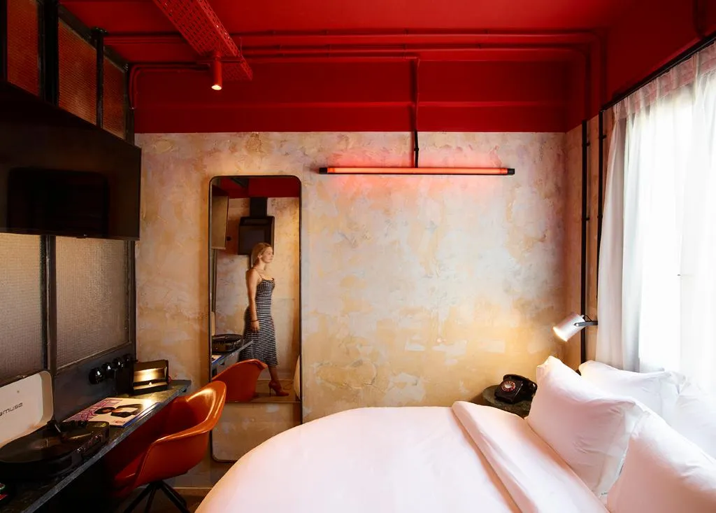 DOUBLE STANDARD Room, Max Brown Hotel Downtown, part of the Sircle Coll, Athens