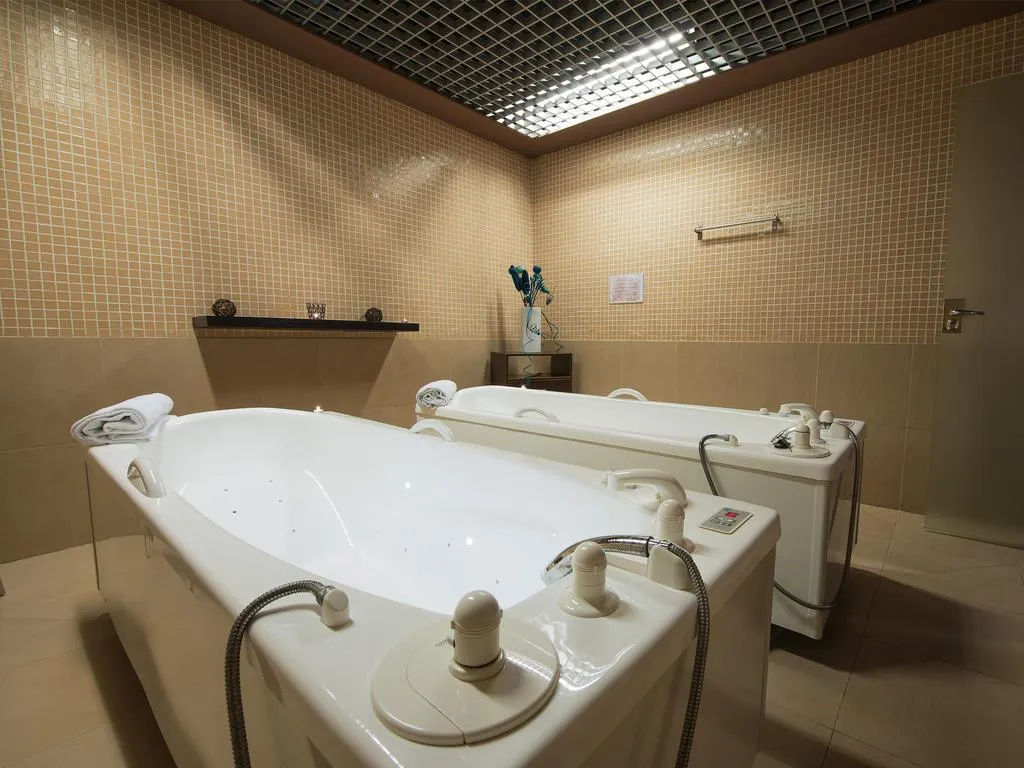 Sports and Entertainment, Dolce By Wyndham Barcelona Resort, Barcelona