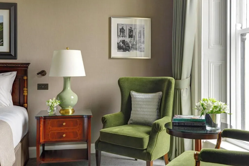 SUITE ONE BEDROOM WITH VIEWS Room, The Shelbourne, Autograph Collection, Dublin