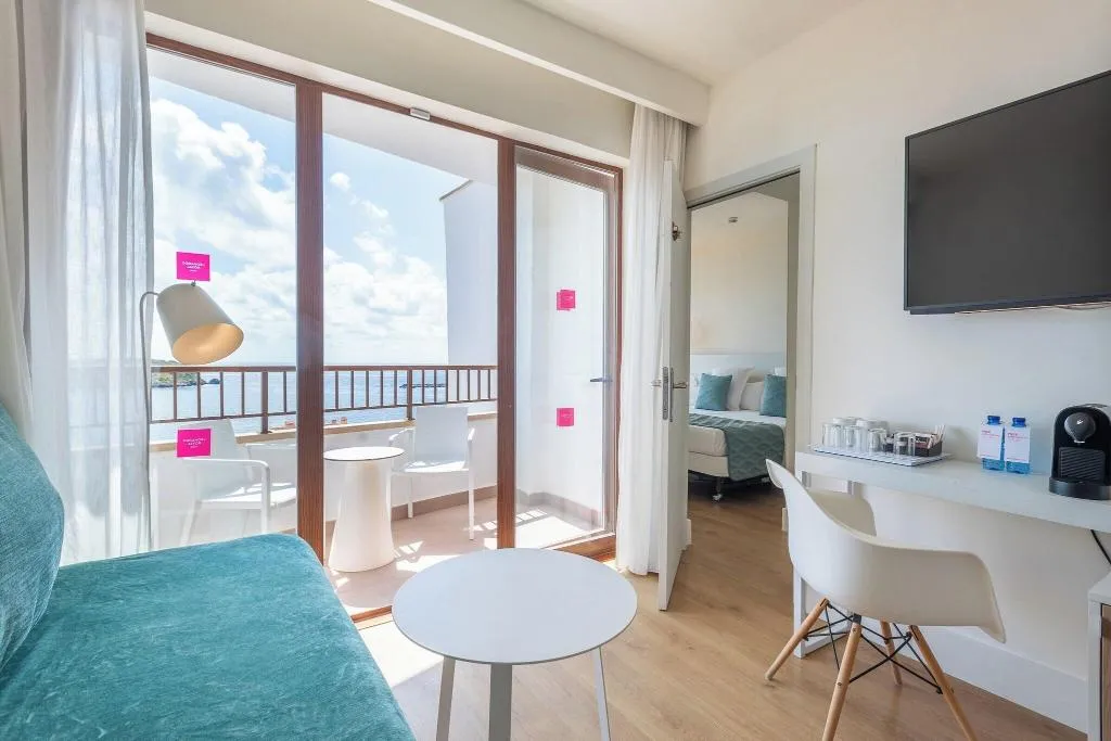 TWIN DELUXE SEA VIEW Room, Leonardo Royal & Suites hotel Ibiza Santa Eulalia, Ibiza