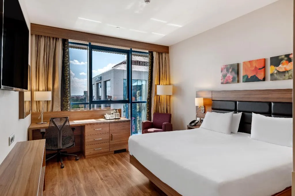 DOUBLE KING SIZE BED Room, Hilton Garden Inn Sevilla, Seville