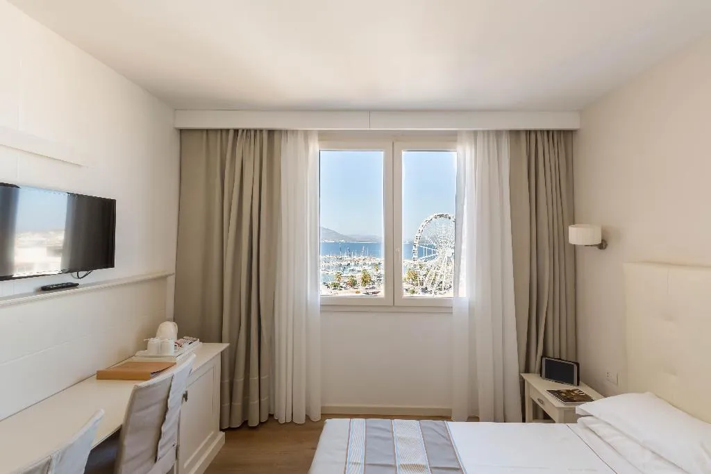 Double or Twin SIDE SEA VIEW Room, Hotel Catalunya, Alghero