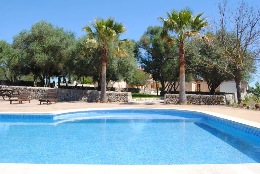 Pool, Hotel Rural Es Riquers, Majorca