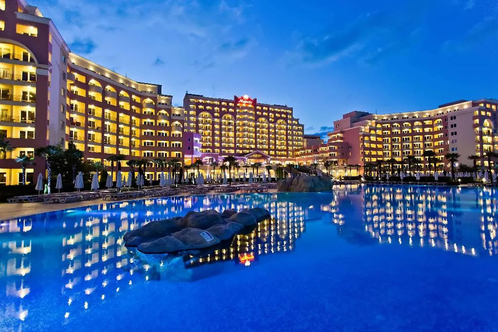 Pool, DIT Majestic Beach Resort, Bourgas