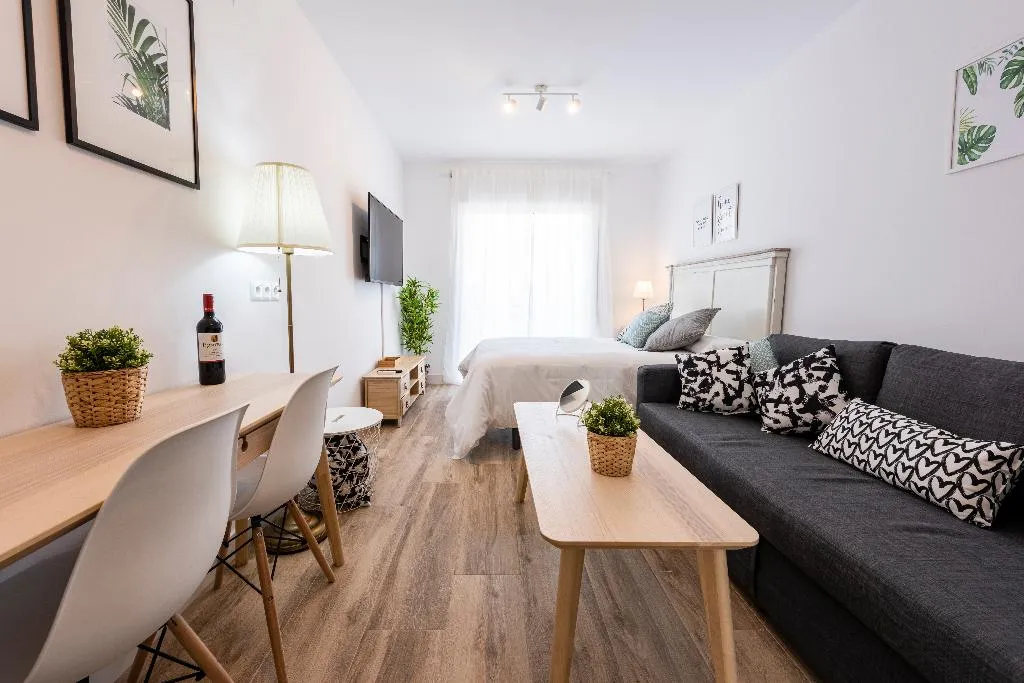 STUDIO CAPACITY 3 Room, Apartamentos Toboso Plaza, Costa Del Sol